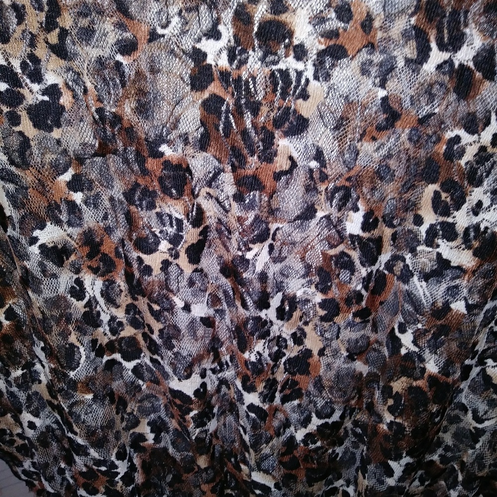 Blouse - Picture 2 of 3